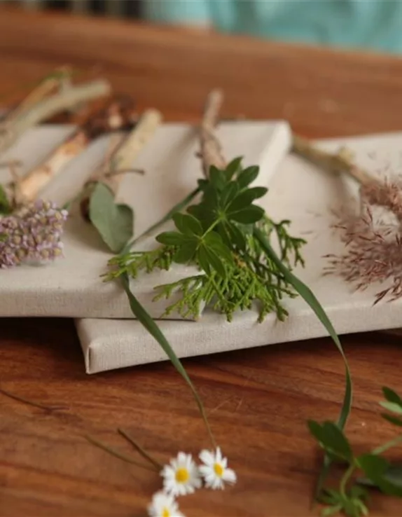 Pinsel aus Naturmaterialien selber basteln